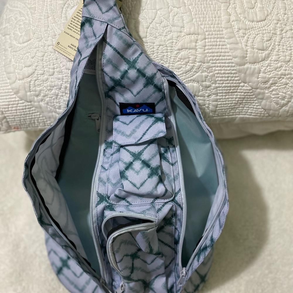 Sold New KAVU Rope Sling Bag Crossbody Backpack 🎒Ocean Dye color Multi NWT - Picture 10 of 11